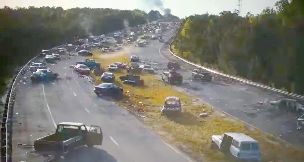 九游在线游戏平台萨拉赫在SKT比赛中持续失利，刷新纪录引发热议！(萨拉赫踢飞点球)