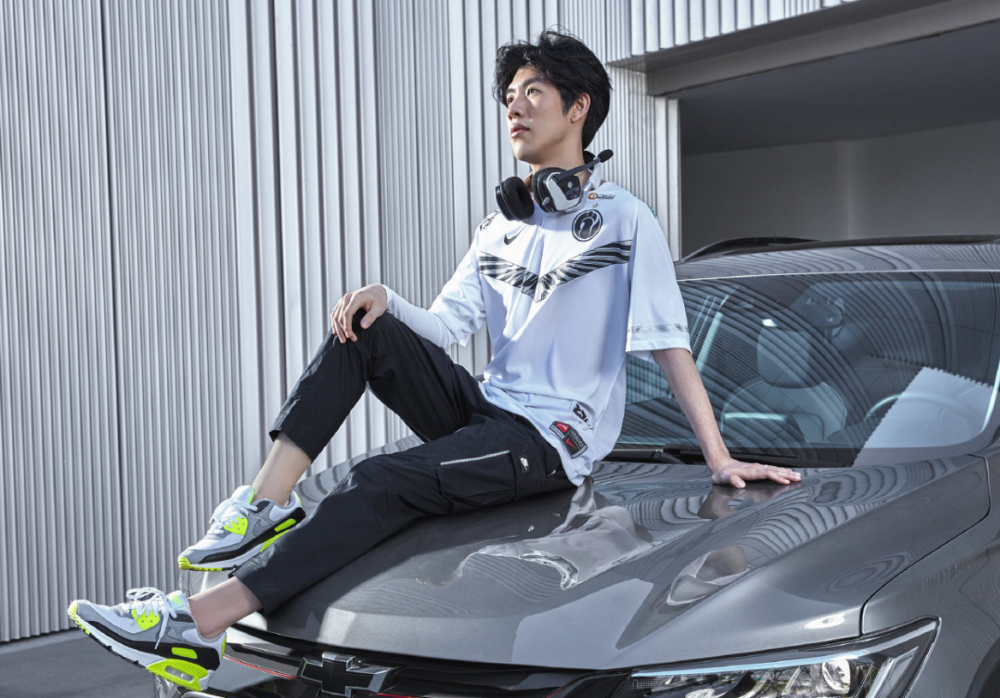 九游游戏大全包含TheShy迎来十二赛季高光表现，DWG球迷沸腾！的词条